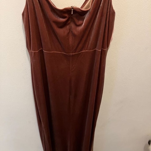 Floor Length Crushed Velvet Dress - Picture 2 of 3